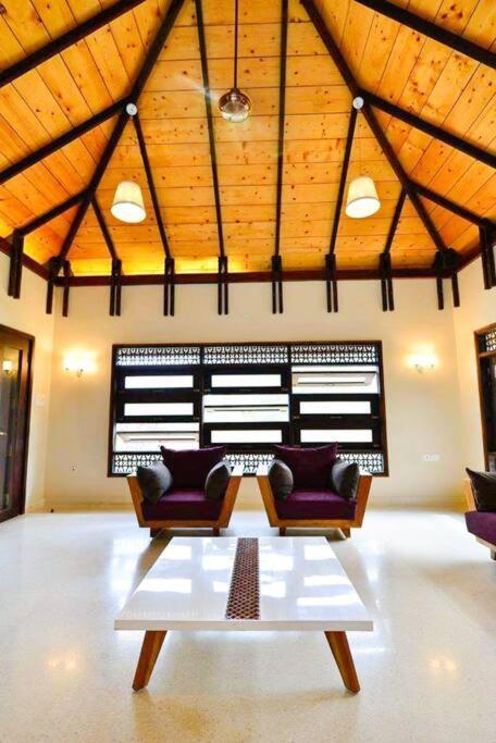 Vacation Villa-Devraj Residency - Bhuj, Kutch Экстерьер фото